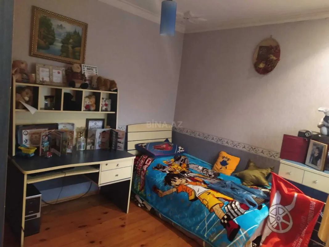 Kirayə verilir 6 otaqlı həyət evi 300 m²