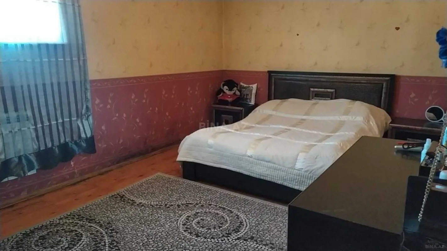 Kirayə verilir 6 otaqlı həyət evi 300 m²