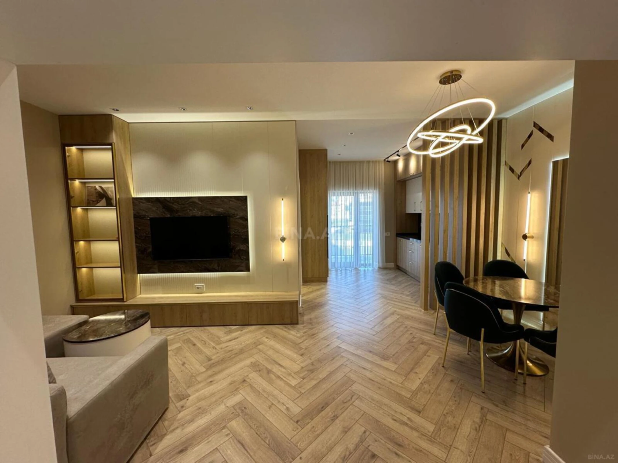 Kirayə verilir 2 otaqlı mənzil 70 m²