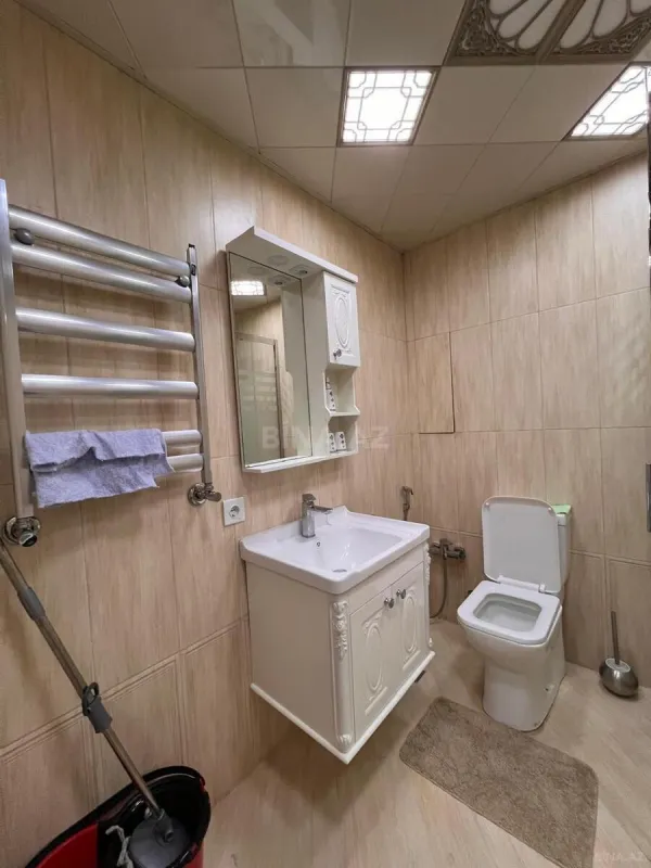 Kirayə verilir 3 otaqlı mənzil 120 m²