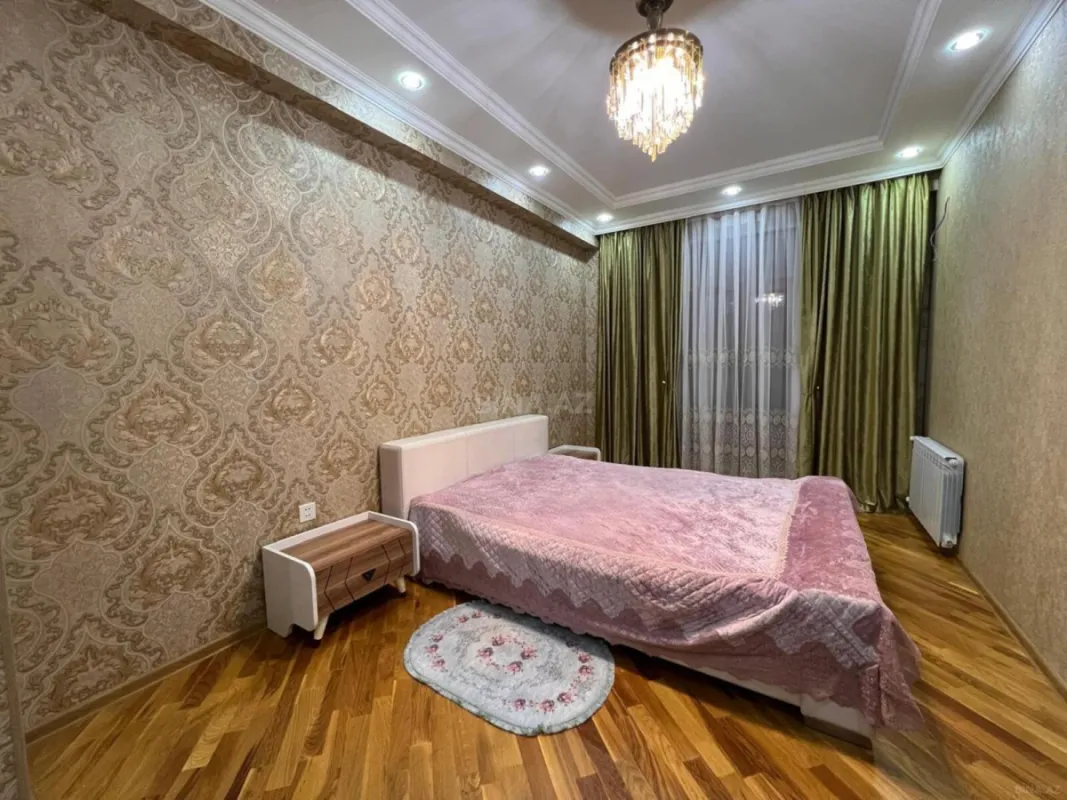 Kirayə verilir 3 otaqlı mənzil 120 m²