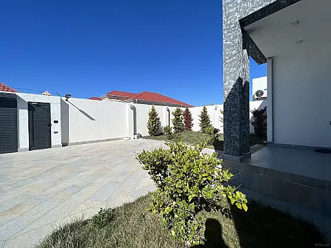 Satılır 4 otaqlı həyət evi 150 m²