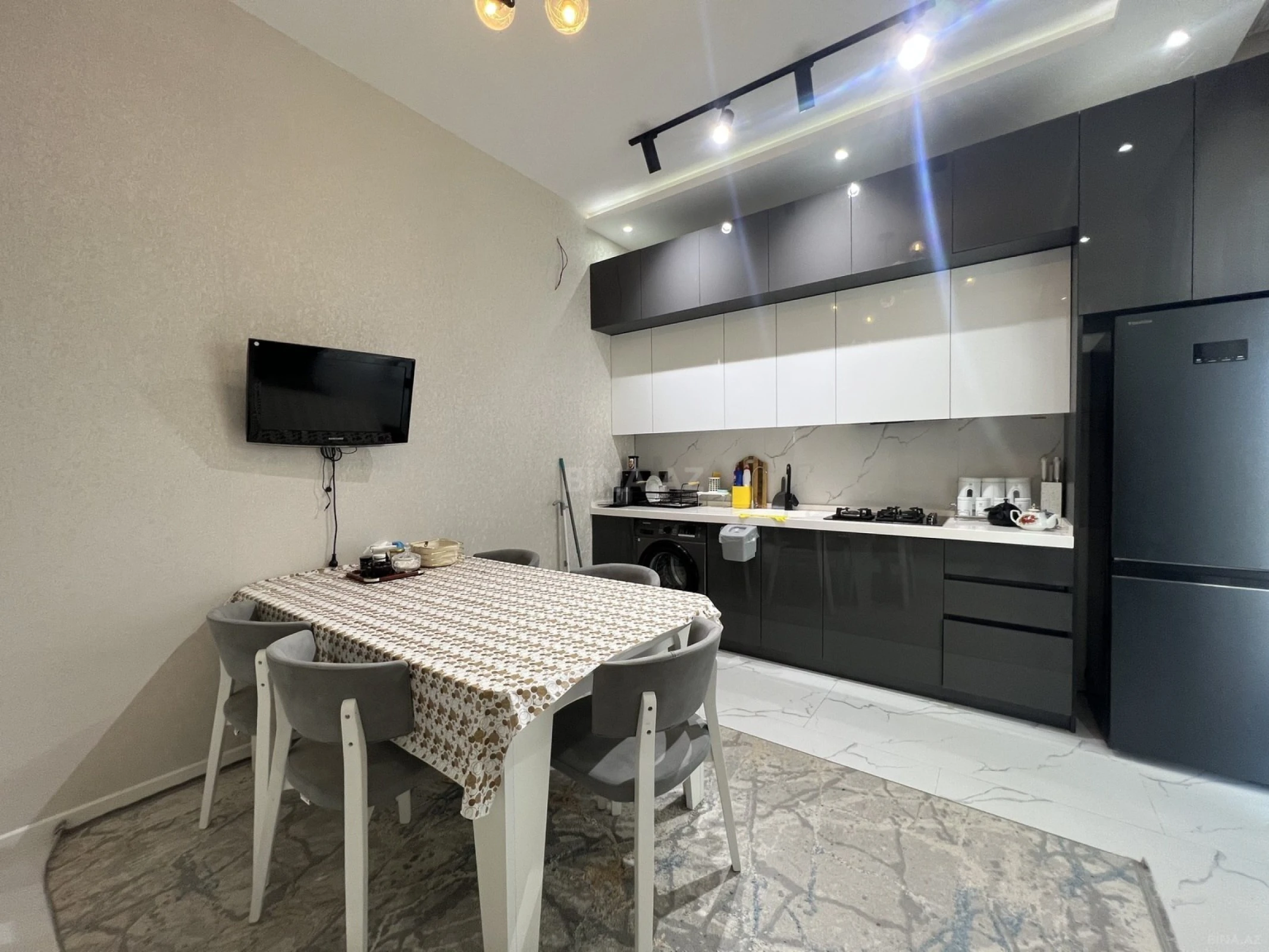 Satılır 4 otaqlı həyət evi 150 m²