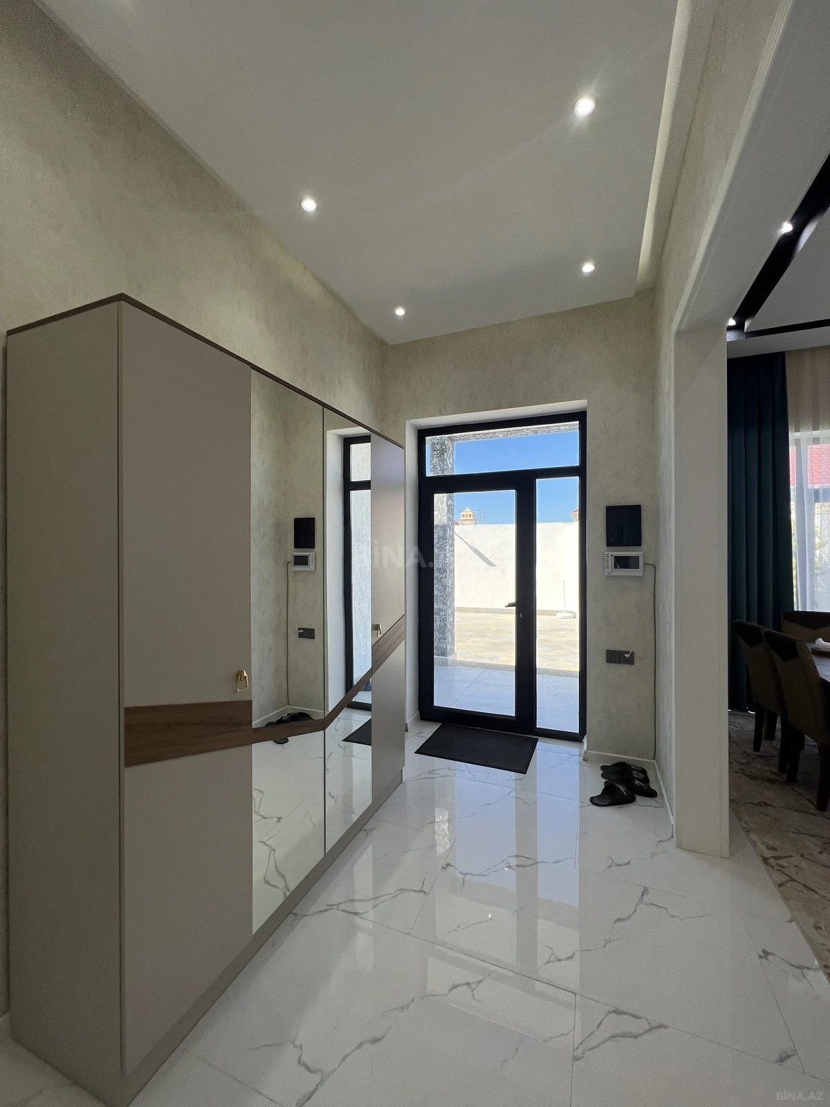 Satılır 4 otaqlı həyət evi 150 m²