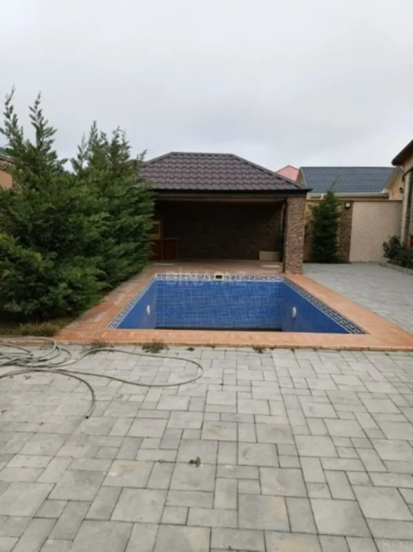 Satılır 3 otaqlı həyət evi 170 m²