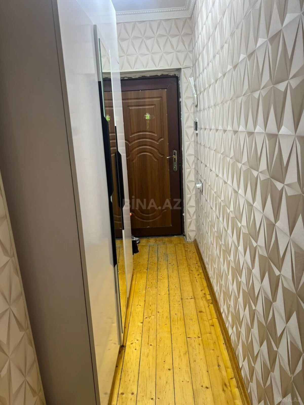 Satılır 2 otaqlı mənzil 45 m²