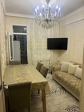 Satılır 2 otaqlı mənzil 45 m²