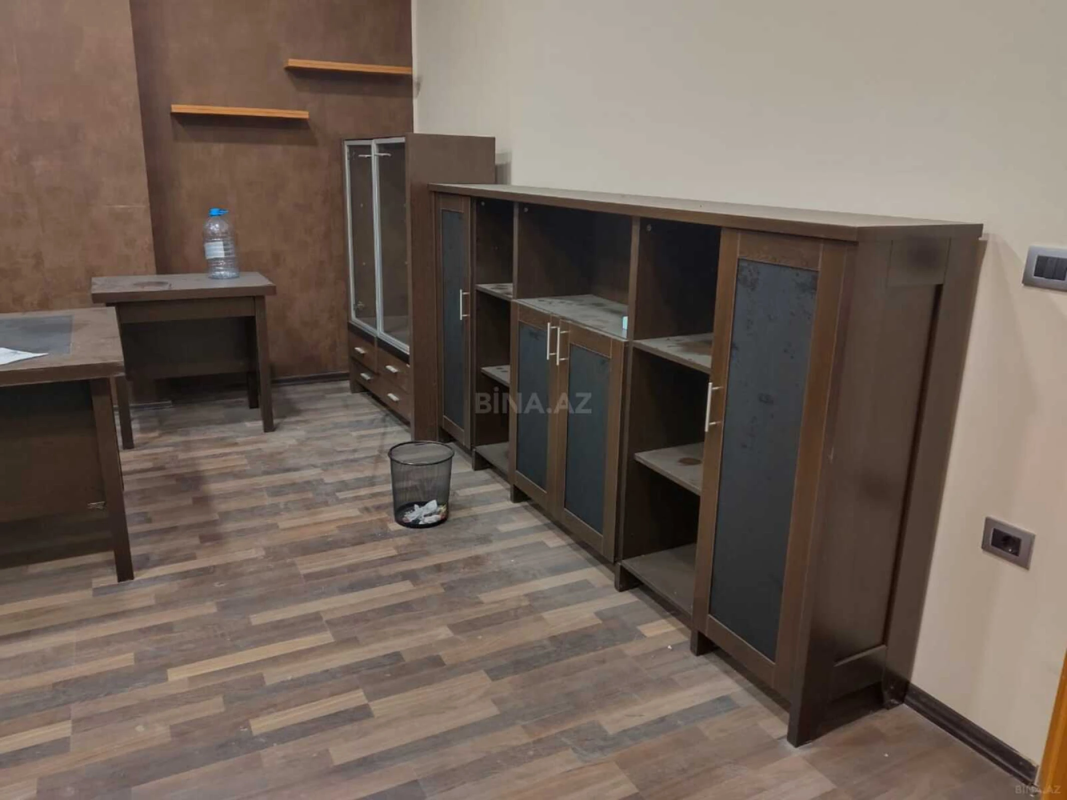 Kirayə verilir obyekt 330 m²