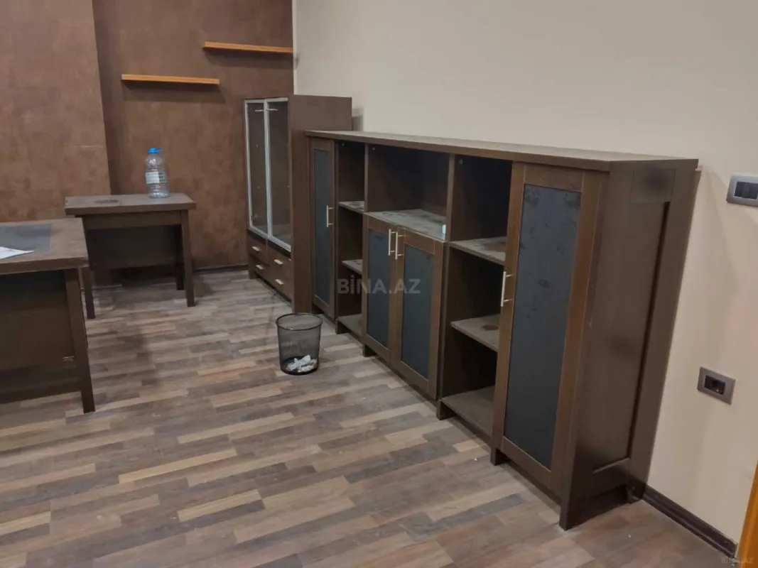 Kirayə verilir obyekt 330 m²