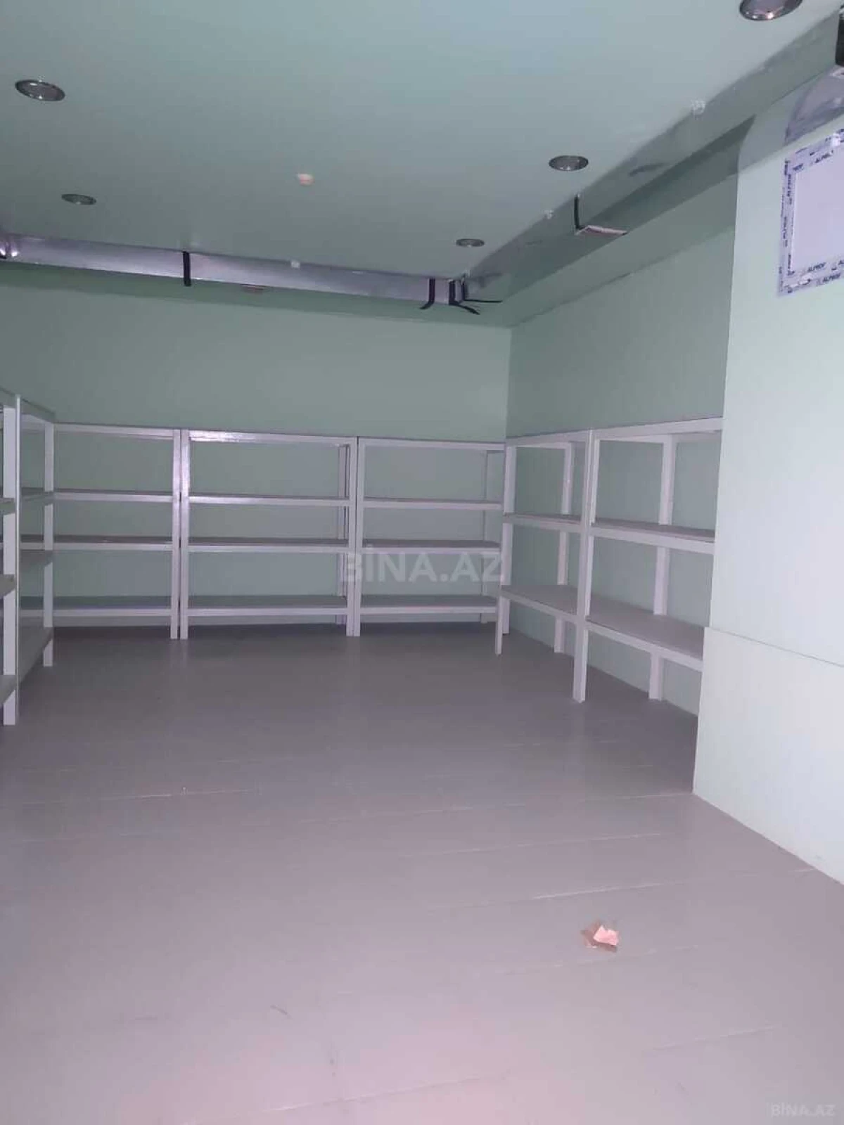 Kirayə verilir obyekt 330 m²