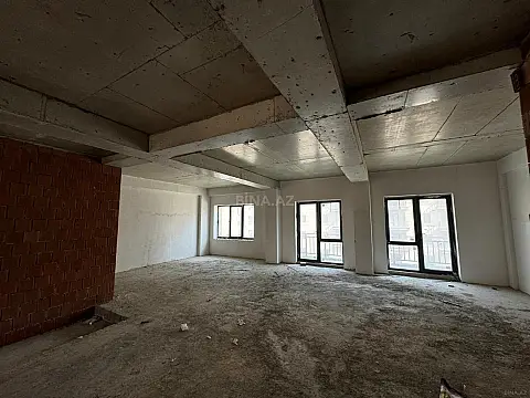 Satılır 5 otaqlı mənzil 250 m²