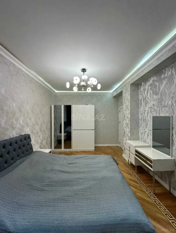Satılır 2 otaqlı mənzil 85 m²
