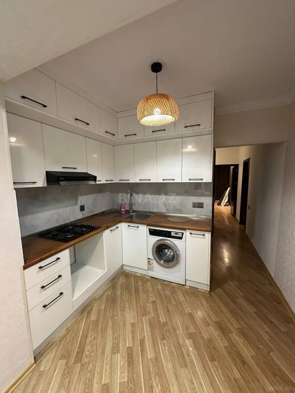 Kirayə verilir 2 otaqlı mənzil 60 m²