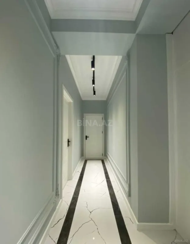 Satılır 3 otaqlı mənzil 156 m²