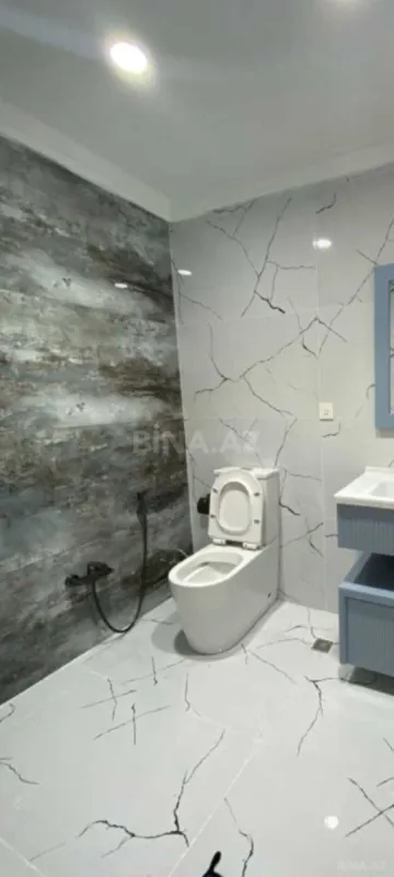 Satılır 3 otaqlı mənzil 156 m²