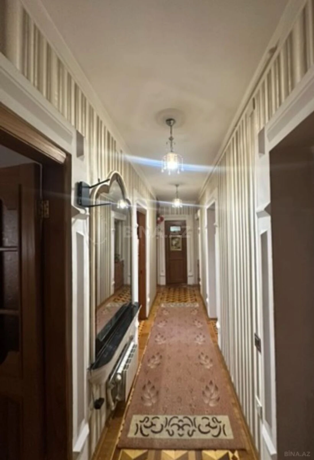 Satılır 4 otaqlı mənzil 100 m²