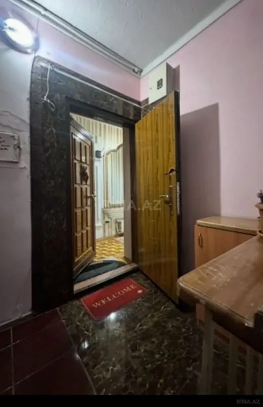 Satılır 4 otaqlı mənzil 100 m²