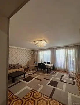 Satılır 4 otaqlı mənzil 100 m²
