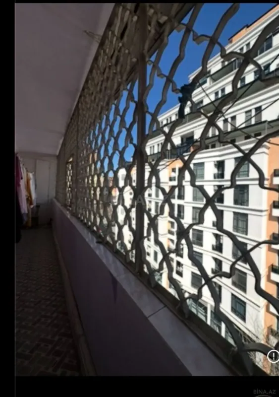 Satılır 4 otaqlı mənzil 100 m²