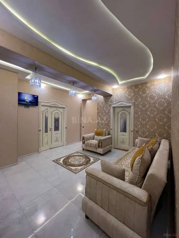 Kirayə verilir 3 otaqlı mənzil 130 m²