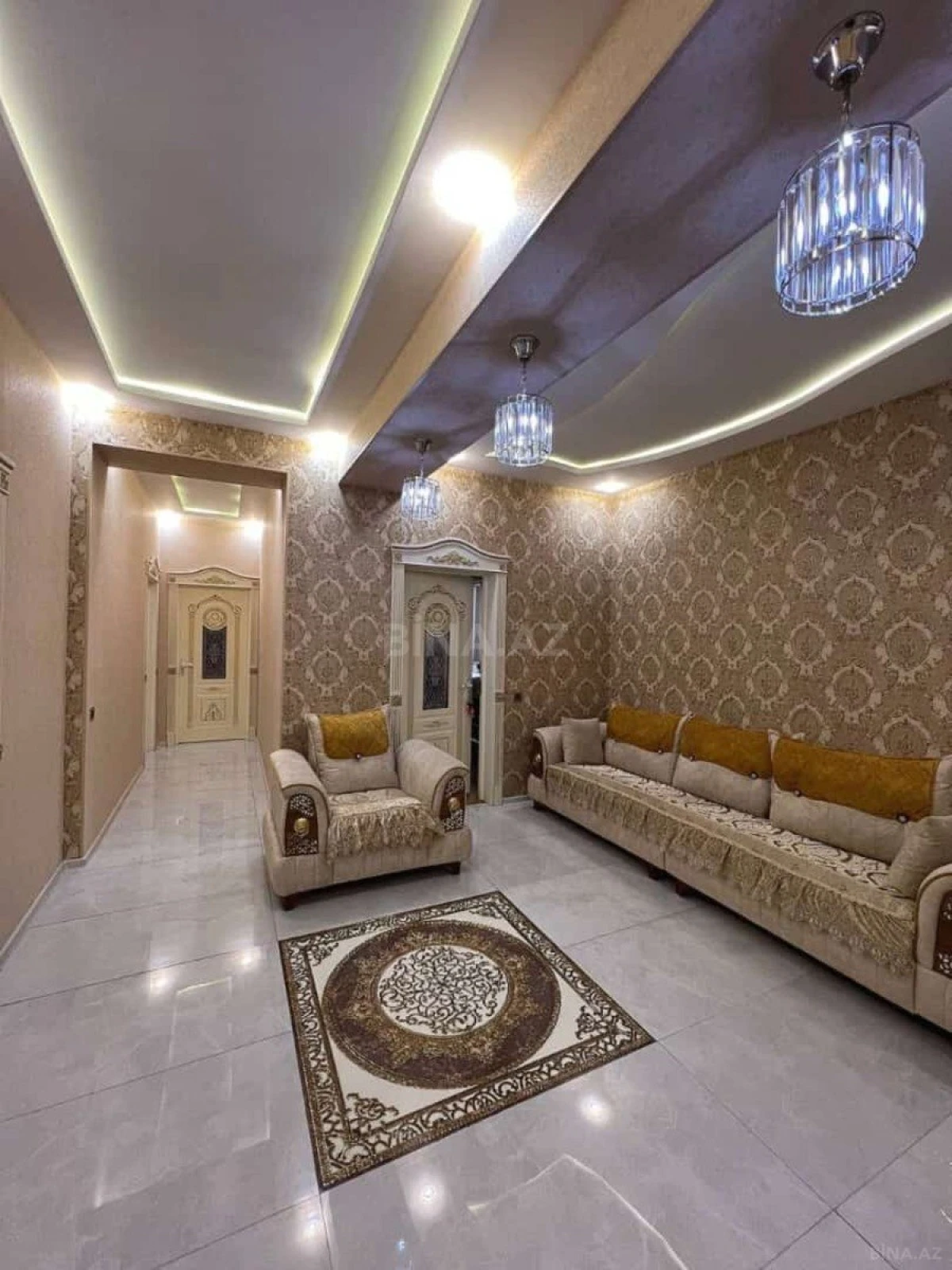 Kirayə verilir 3 otaqlı mənzil 130 m²