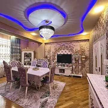 Kirayə verilir 3 otaqlı mənzil 130 m²