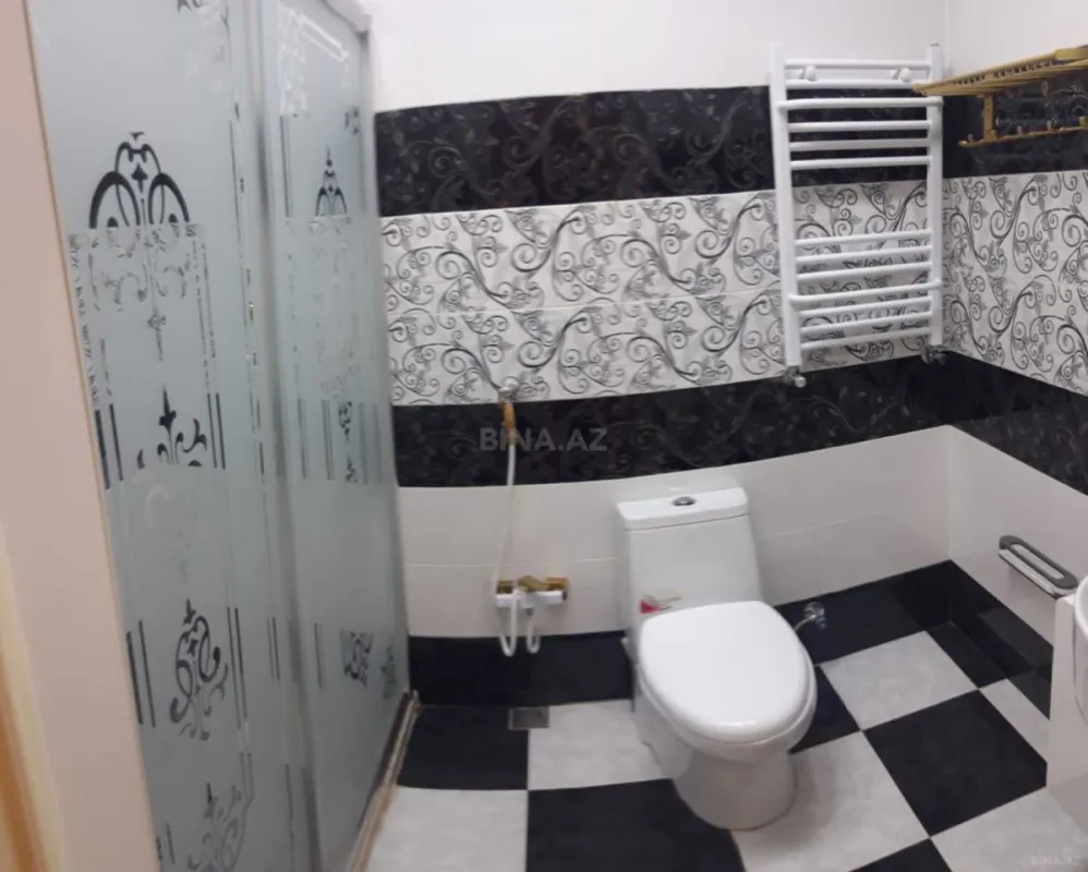 Kirayə verilir 3 otaqlı mənzil 130 m²