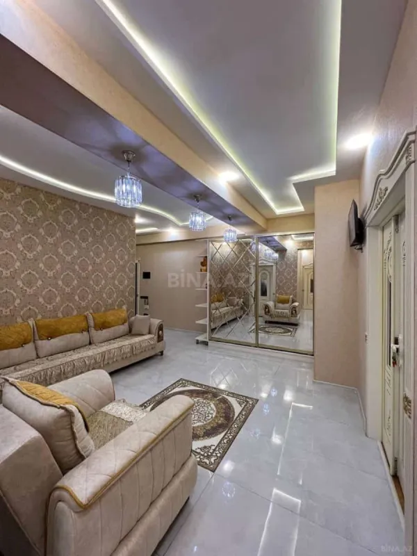 Kirayə verilir 3 otaqlı mənzil 130 m²