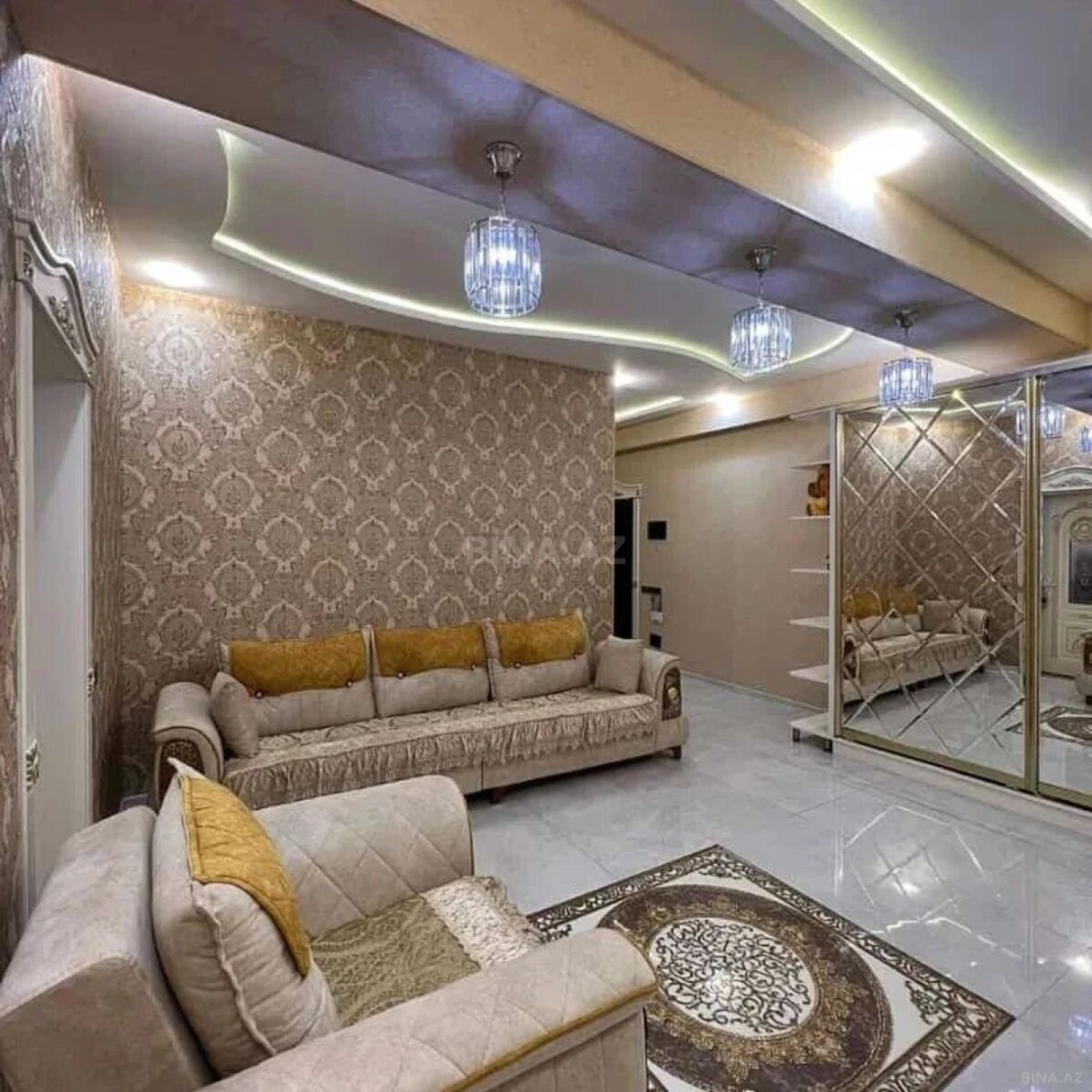 Kirayə verilir 3 otaqlı mənzil 130 m²