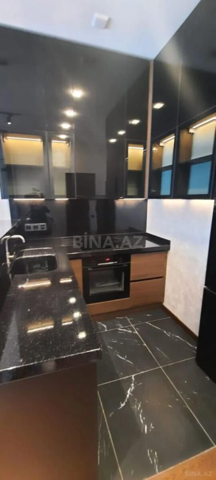 Kirayə verilir 2 otaqlı mənzil 70 m²