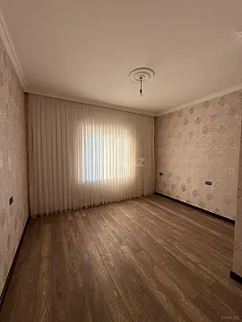 Satılır 5 otaqlı həyət evi 195 m²
