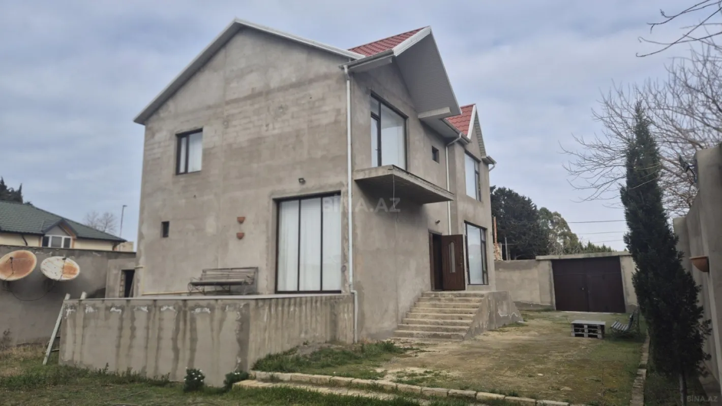 Satılır 5 otaqlı həyət evi 195 m²