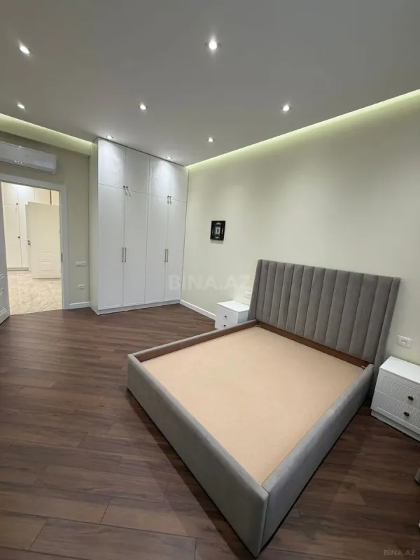 Kirayə verilir 3 otaqlı mənzil 160 m²