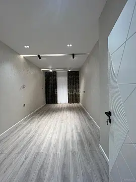 Satılır 2 otaqlı mənzil 76 m²