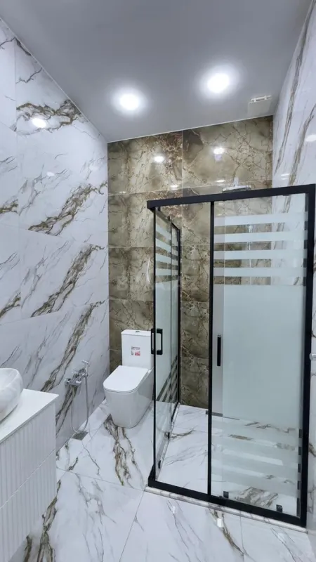 Satılır 4 otaqlı həyət evi 180 m²