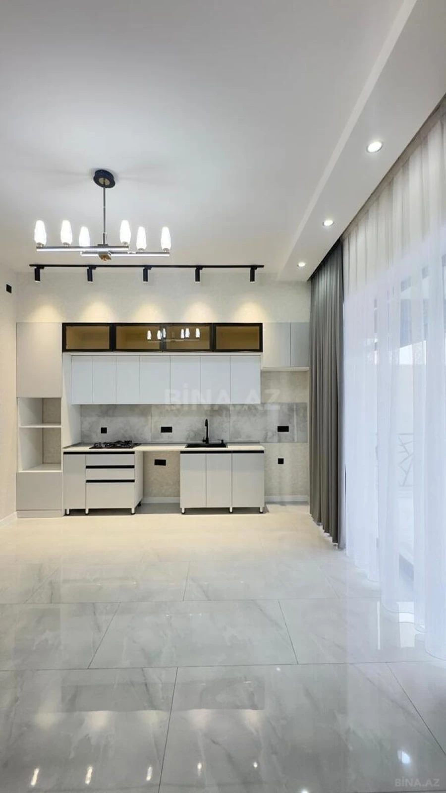 Satılır 4 otaqlı həyət evi 180 m²