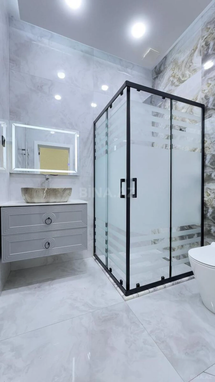 Satılır 4 otaqlı həyət evi 180 m²