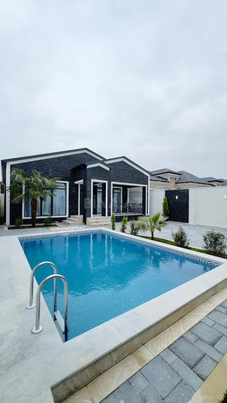 Satılır 4 otaqlı həyət evi 180 m²