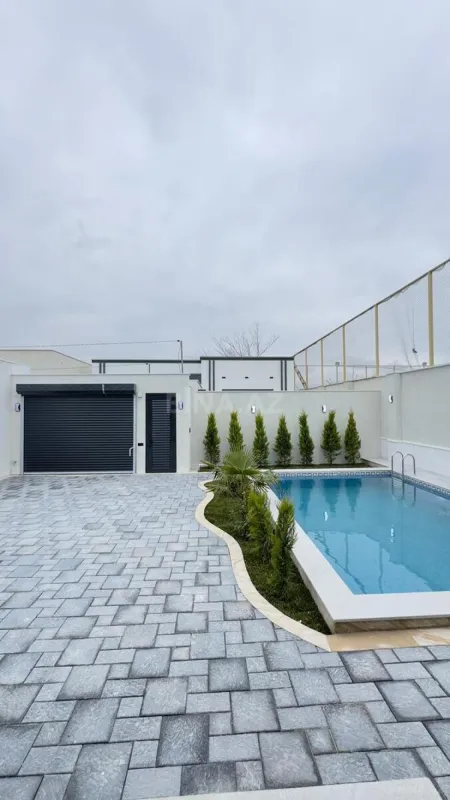 Satılır 4 otaqlı həyət evi 180 m²