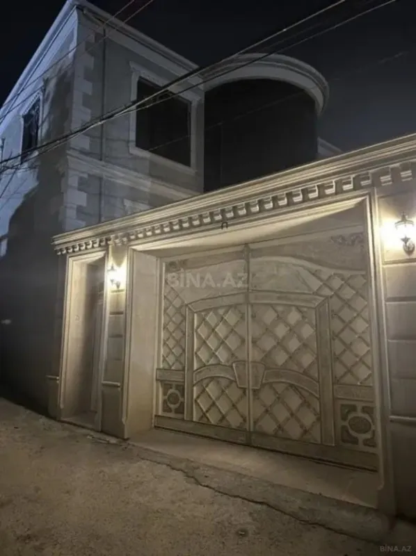 Satılır 9 otaqlı həyət evi 330 m²