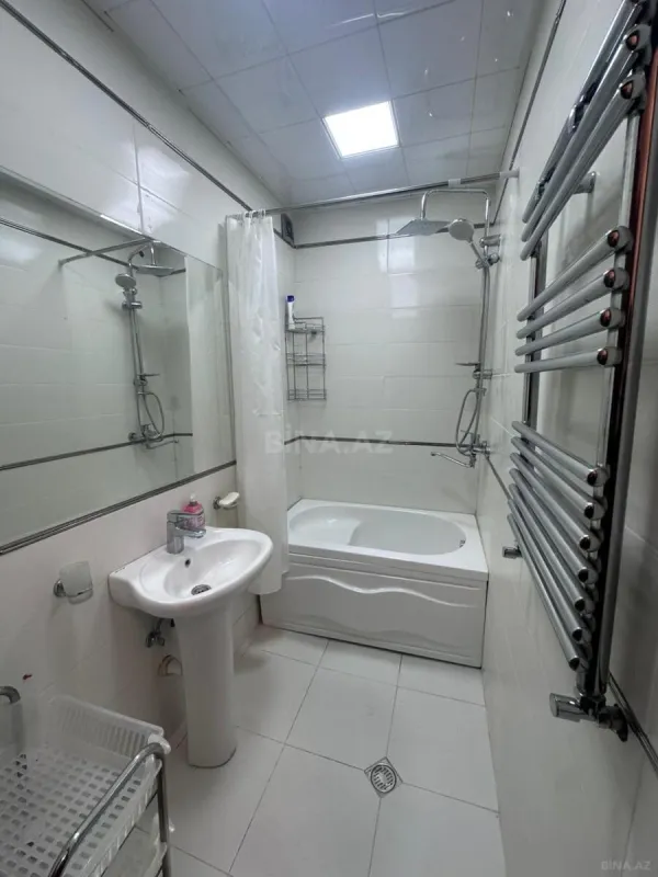 Kirayə verilir 2 otaqlı mənzil 65 m²