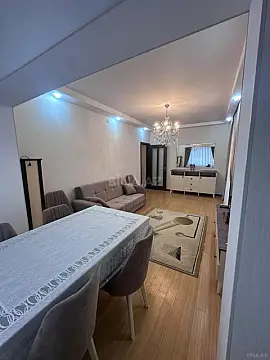 Kirayə verilir 2 otaqlı mənzil 65 m²