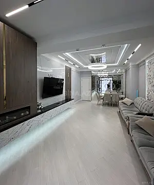 Satılır 3 otaqlı mənzil 105 m²