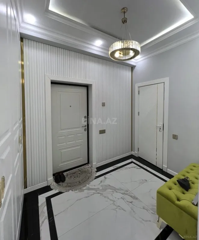Satılır 3 otaqlı mənzil 105 m²