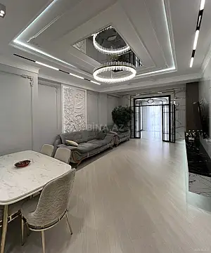 Satılır 3 otaqlı mənzil 105 m²