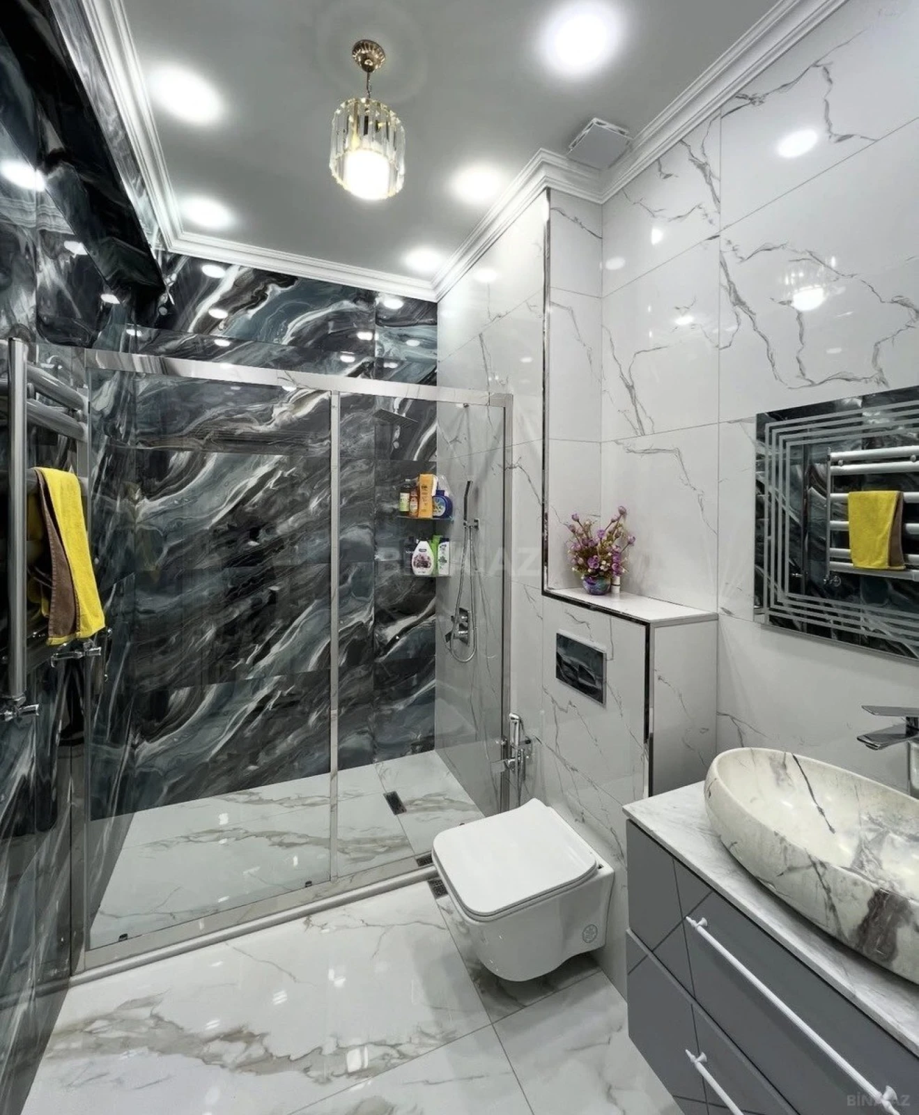 Satılır 3 otaqlı mənzil 105 m²