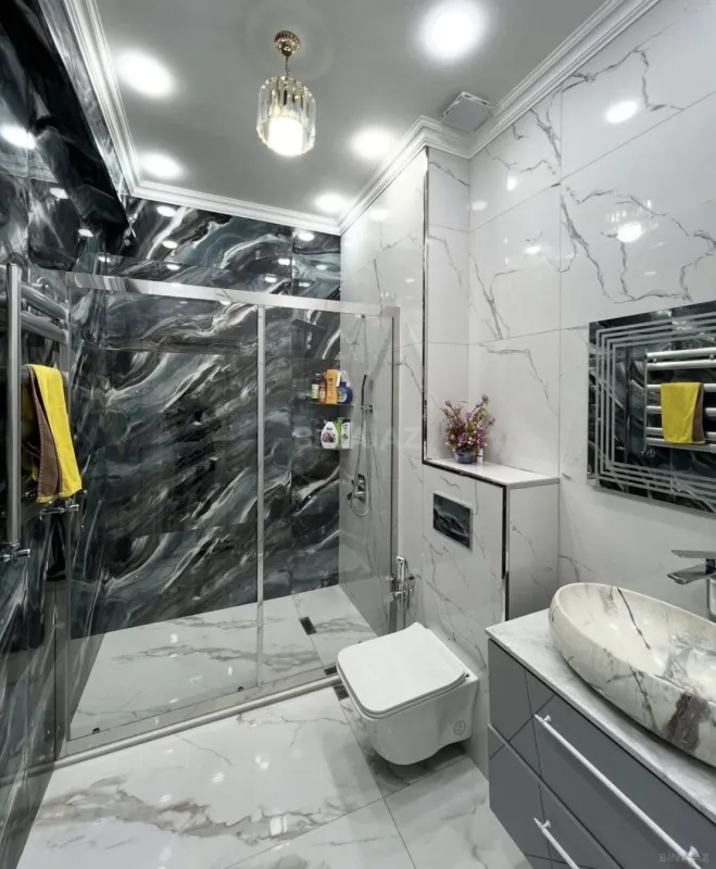 Satılır 3 otaqlı mənzil 105 m²