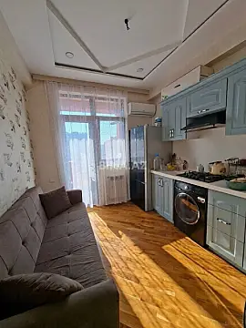 Satılır 1 otaqlı mənzil 47 m²