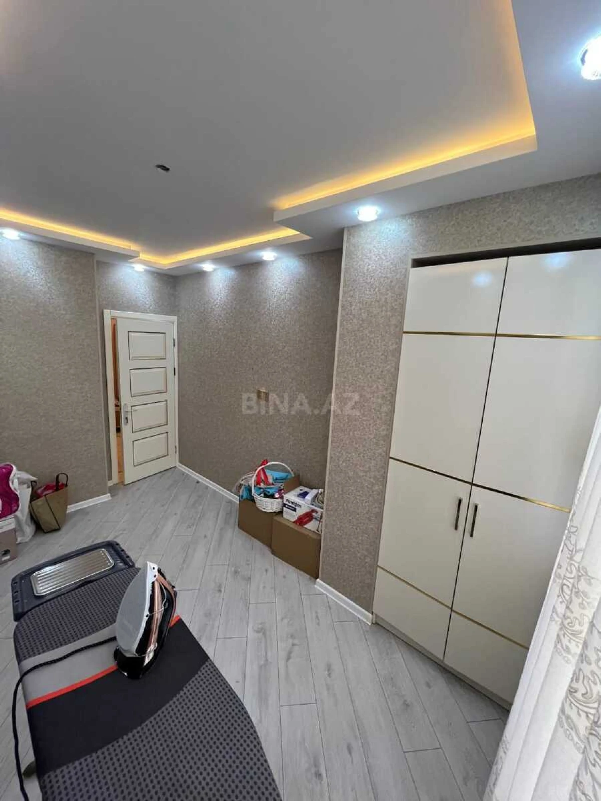 Satılır 3 otaqlı mənzil 83 m²