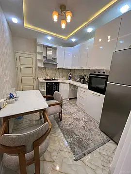 Satılır 3 otaqlı mənzil 83 m²